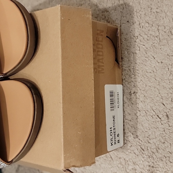 Steve Madden - Kiloh sandals - Picture 2 of 4